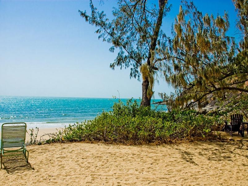 1 Oak Beach Road, The Boathouse, Port Douglas QLD 4877