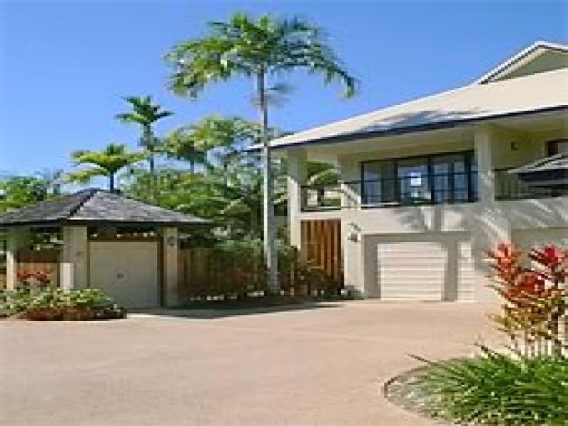 Port Douglas QLD 4877