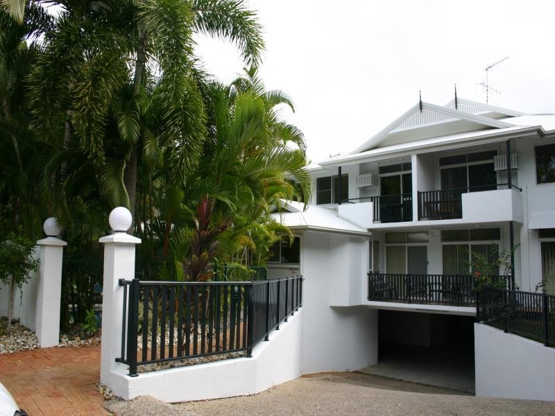 Port Douglas QLD 4877