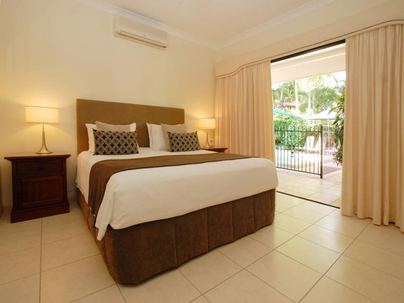 8 Andrews Cl, Port Douglas QLD 4877