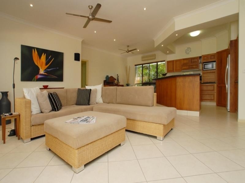 8 Andrews Cl, Port Douglas QLD 4877