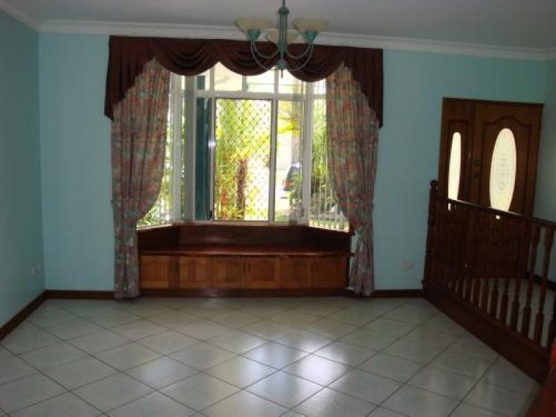 3 Watson Cl., Mossman QLD 4873