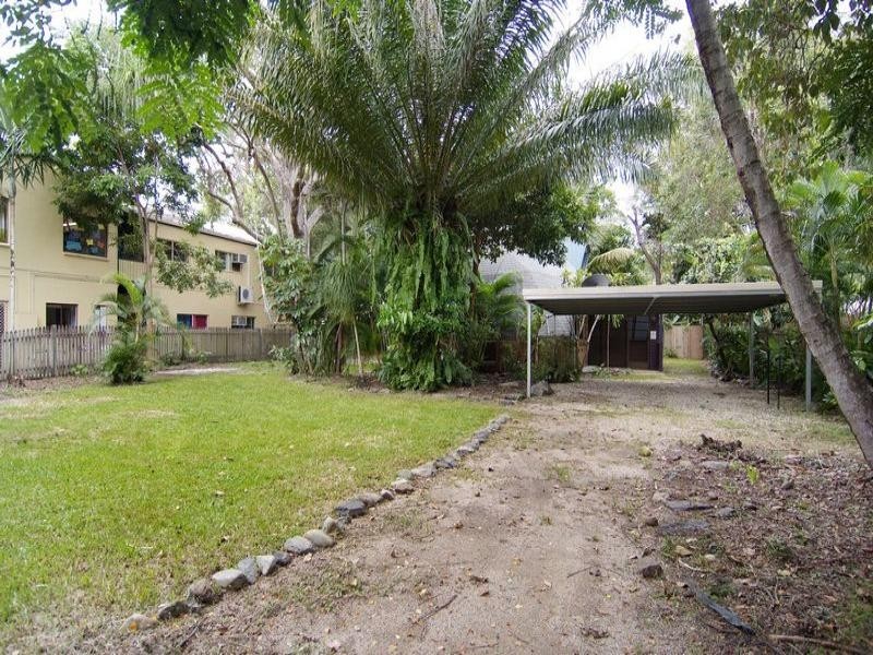 338 Port Douglas Rd, Port Douglas QLD 4877