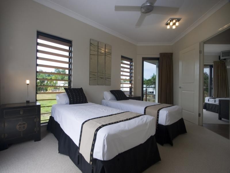 Port Douglas QLD 4877