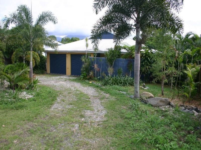 Cooya Beach QLD 4873