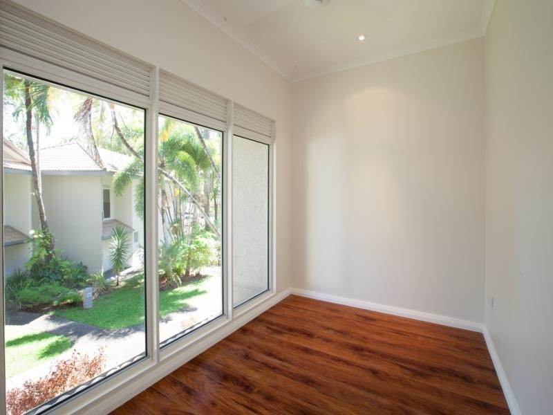 Port Douglas QLD 4877