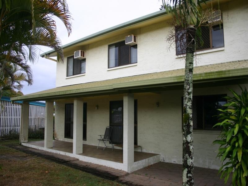 36 Andrews St, Newell QLD 4873