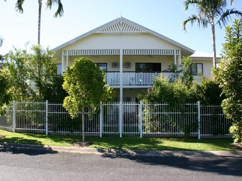 4/ Villa St Crispins, Port Douglas QLD 4877