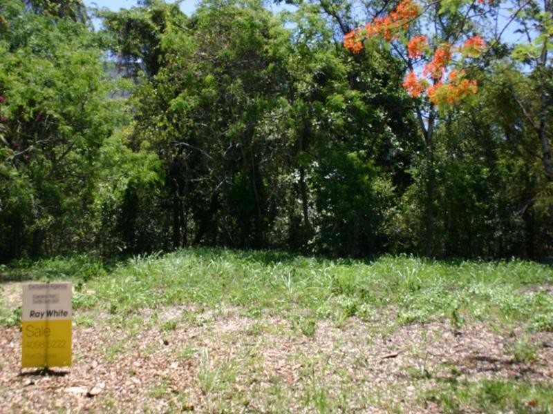 26 OAK ST, Oak Beach QLD 4877