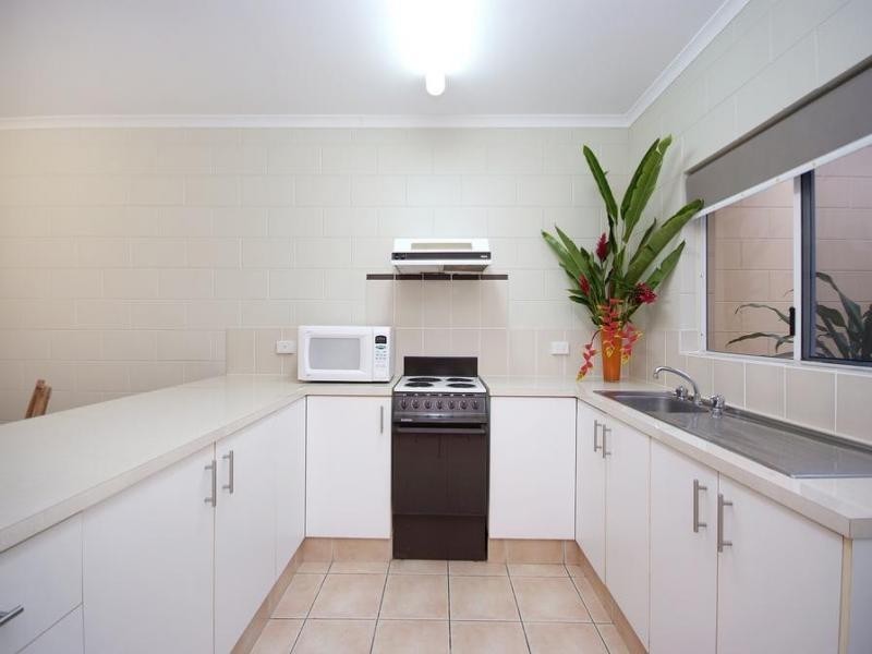 31/1-5 BARRIER, Port Douglas QLD 4877