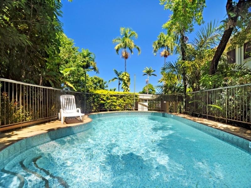4/4 Island Point Road, Island Point Villas, Port Douglas QLD 4877