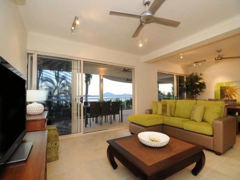 4/4 Island Point Road, Island Point Villas, Port Douglas QLD 4877
