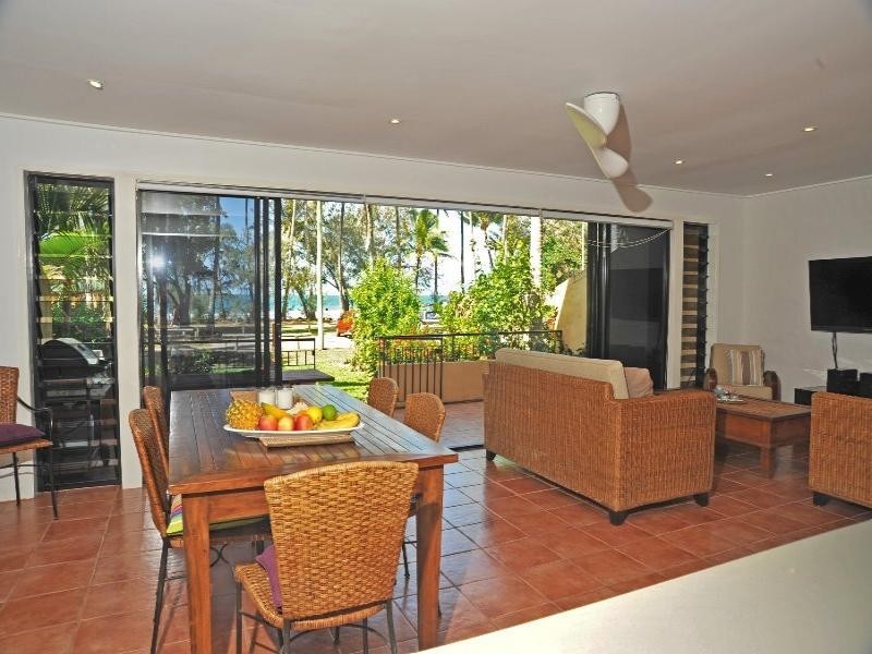 3/5 The Esplanade, On The Beach, Port Douglas QLD 4877