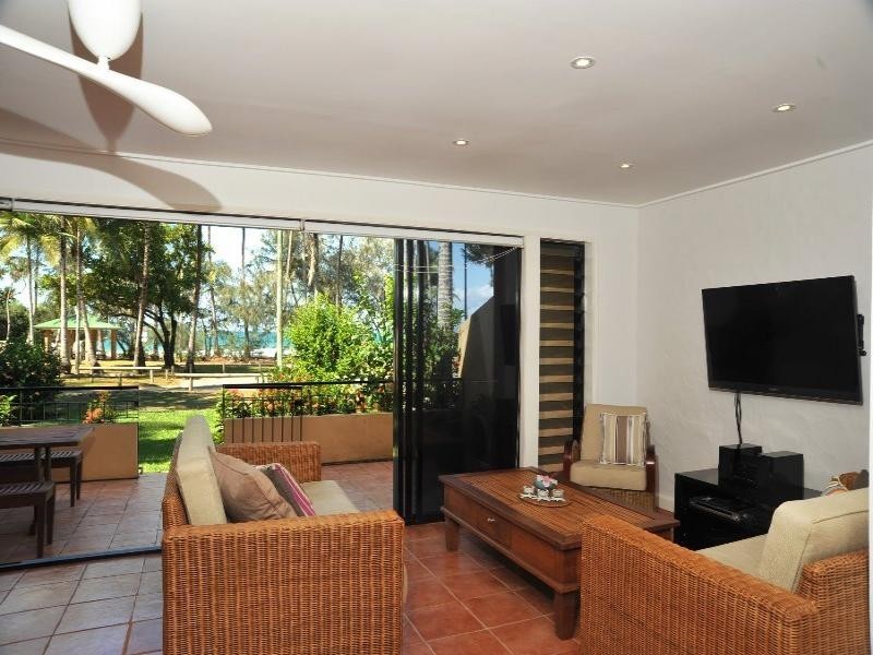 3/5 The Esplanade, On The Beach, Port Douglas QLD 4877