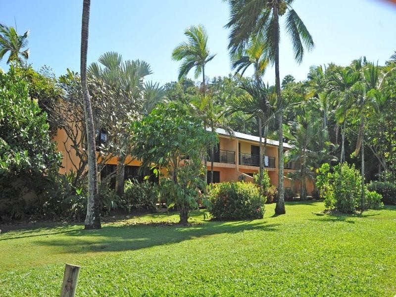 3/5 The Esplanade, On The Beach, Port Douglas QLD 4877