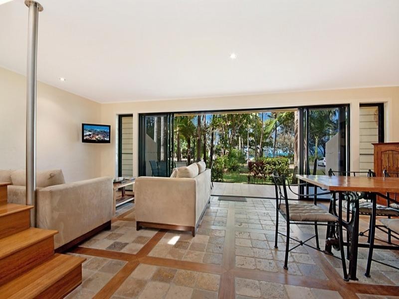 4/5 The Esplanade, On The Beach, Port Douglas QLD 4877