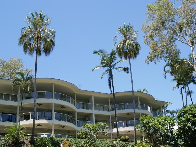 2/4 Island Point Road, Island Point Villas, Port Douglas QLD 4877
