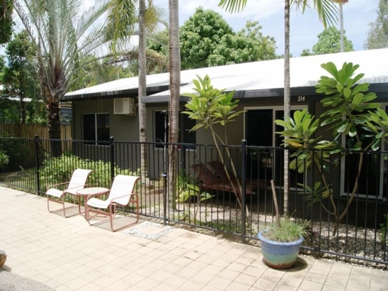 Port Douglas QLD 4877