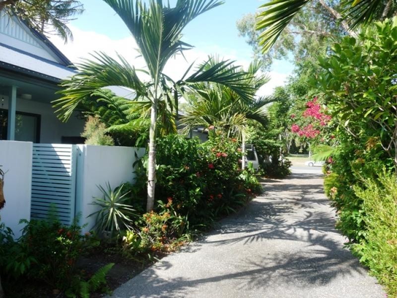 2/125 DAVIDSON ST (Aquarious), Port Douglas QLD 4877