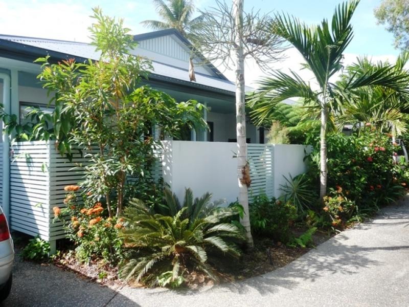 2/125 DAVIDSON ST (Aquarious), Port Douglas QLD 4877