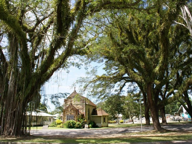 2 Gerygone Close, Mossman QLD 4873