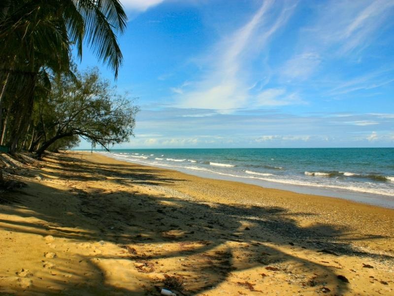 27 Oak Street, Oak Beach QLD 4877