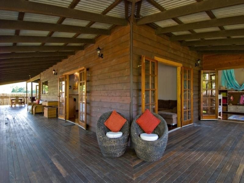 2 RIBBON AVE, Port Douglas QLD 4877