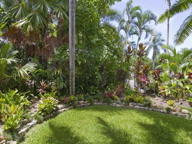 6 Arlington Close, Port Douglas QLD 4877