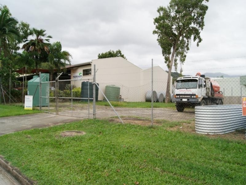 1 Sawmill road, Mossman QLD 4873