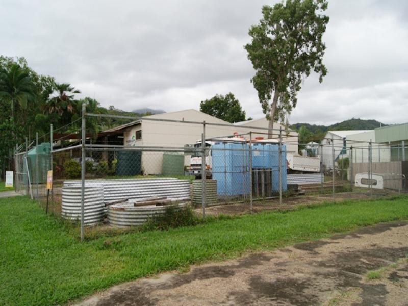 1 Sawmill road, Mossman QLD 4873