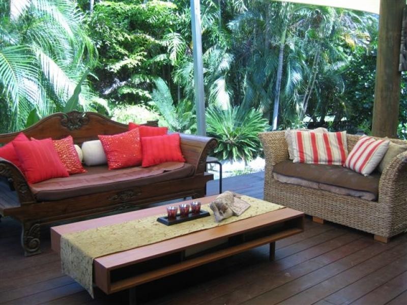 2 FINDLAY CRES, Oak Beach QLD 4877