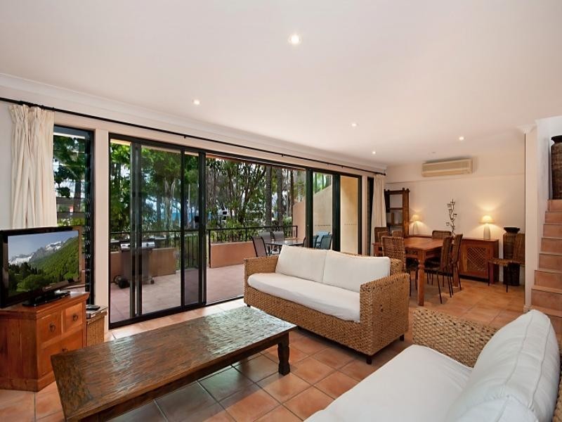 5/5 The Esplanade, On The Beach, Port Douglas QLD 4877