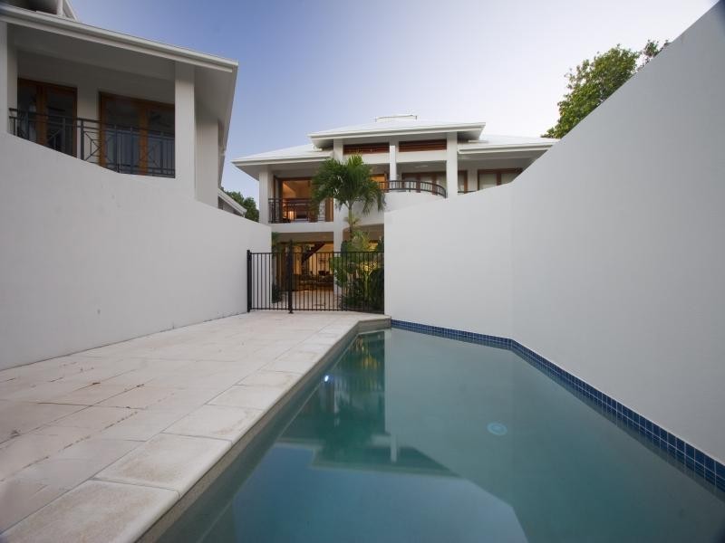 1,5,8/18-20 Limpet Avenue, Port Douglas QLD 4877