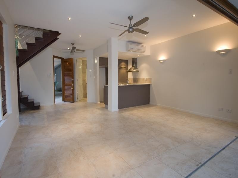 1,5,8/18-20 Limpet Avenue, Port Douglas QLD 4877