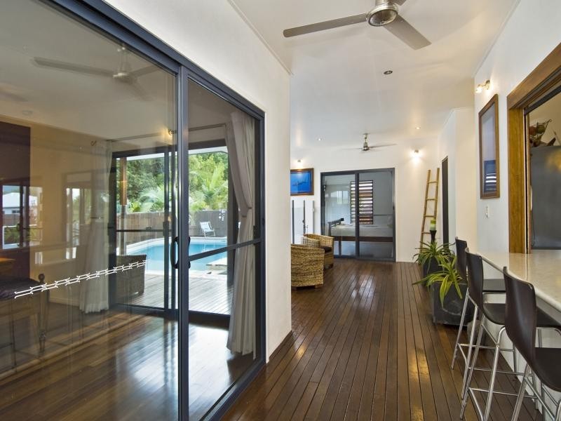 26 White Oak Avenue, Mossman QLD 4873