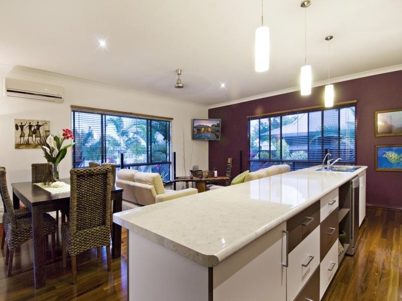 26 White Oak Avenue, Mossman QLD 4873