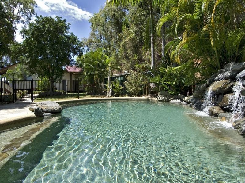 1 Bruce Avenue, Oak Beach QLD 4877