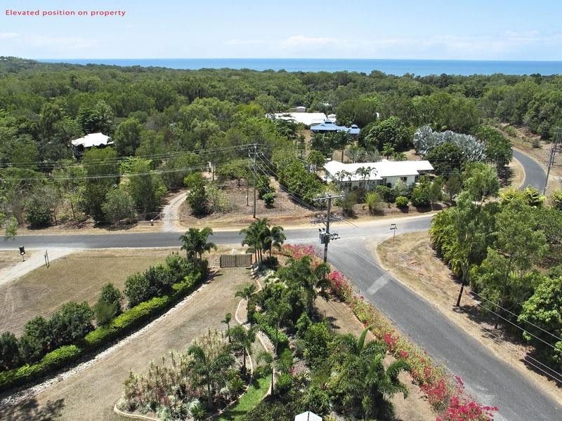 1 Bruce Avenue, Oak Beach QLD 4877