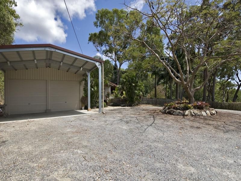 1 Bruce Avenue, Oak Beach QLD 4877