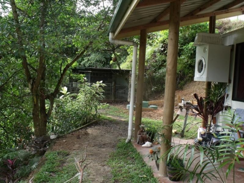 2 Whiteley Road, Miallo QLD 4873