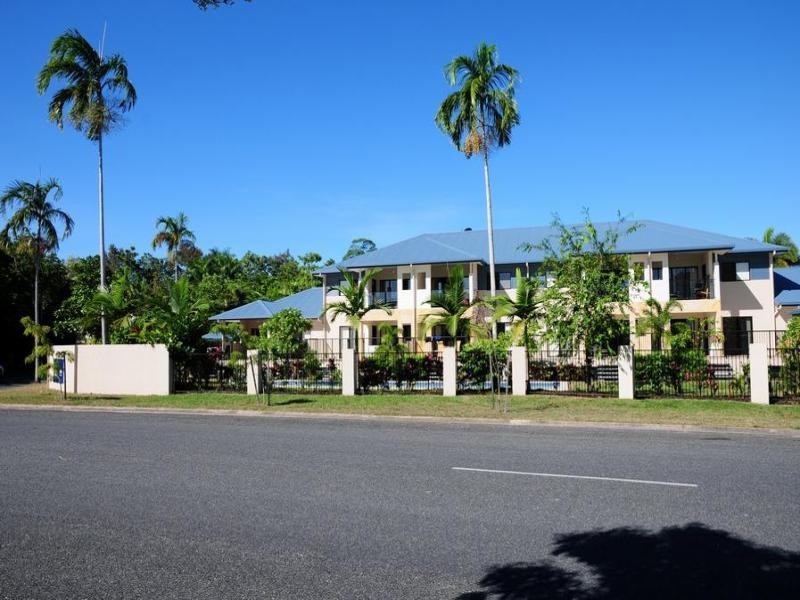 9,15/15 Crescent on St Crispins, Port Douglas QLD 4877