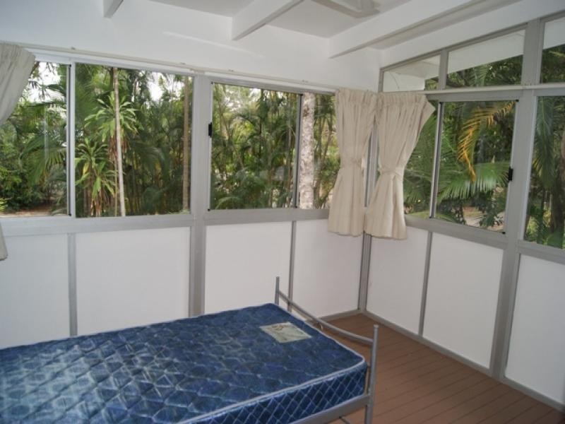 24 Sorrento Crescent, Port Douglas QLD 4877