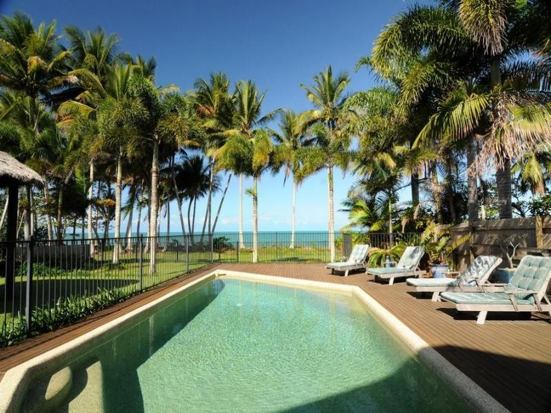 5 MARINE PDE, Newell QLD 4873