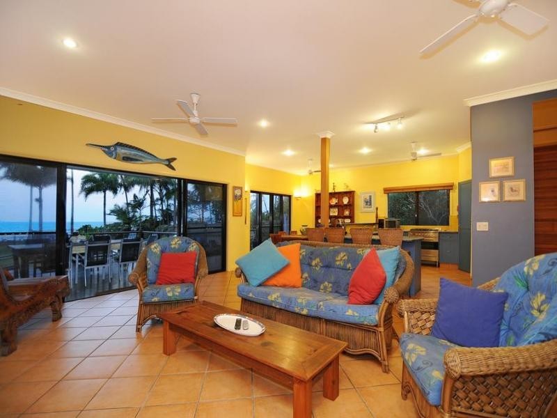5 MARINE PDE, Newell QLD 4873
