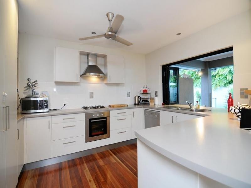 24 THE LAKE, Port Douglas QLD 4877