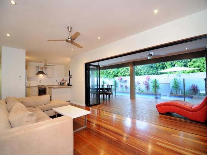 24 THE LAKE, Port Douglas QLD 4877