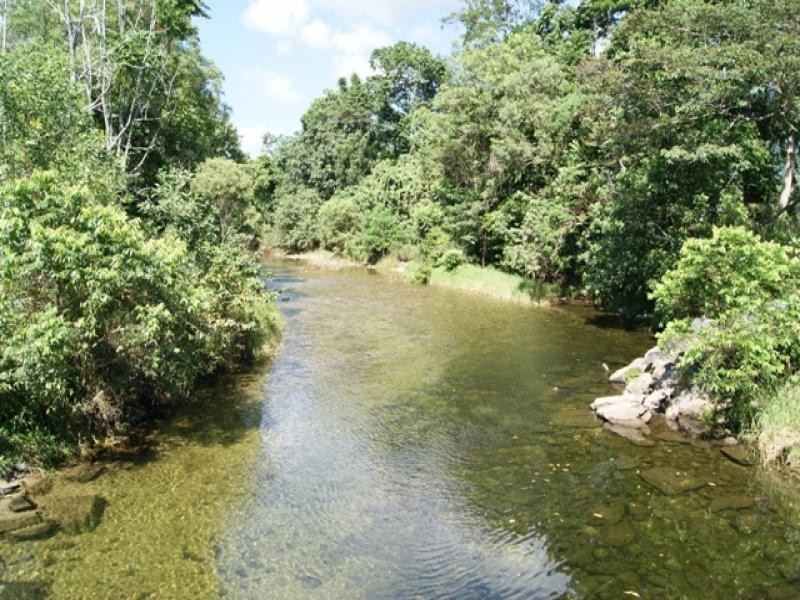 11 Whiteley Rd, Miallo QLD 4873