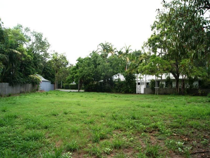 11 SONATA CLOSE, Port Douglas QLD 4877