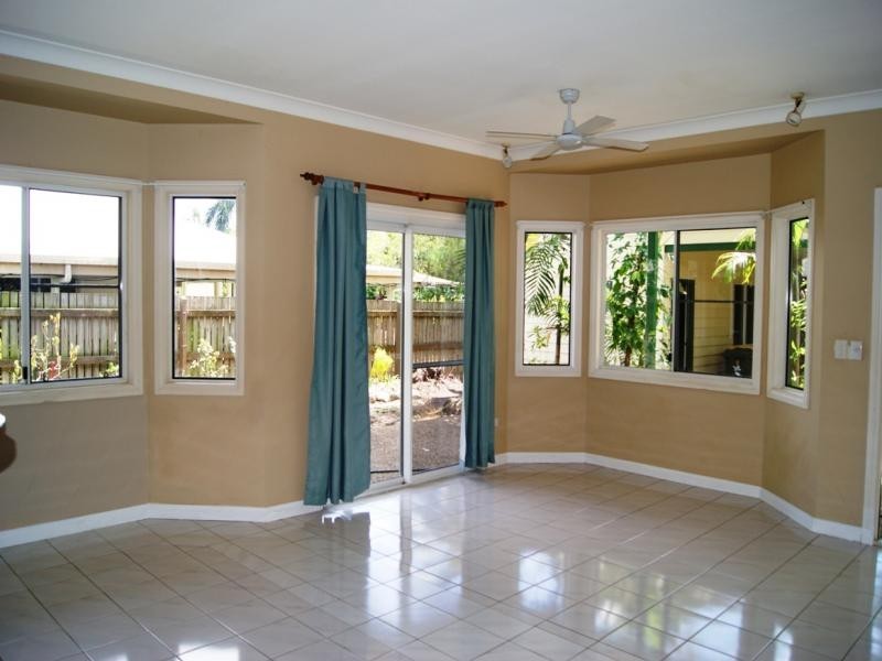 6 RUBY CLOSE, Port Douglas QLD 4877