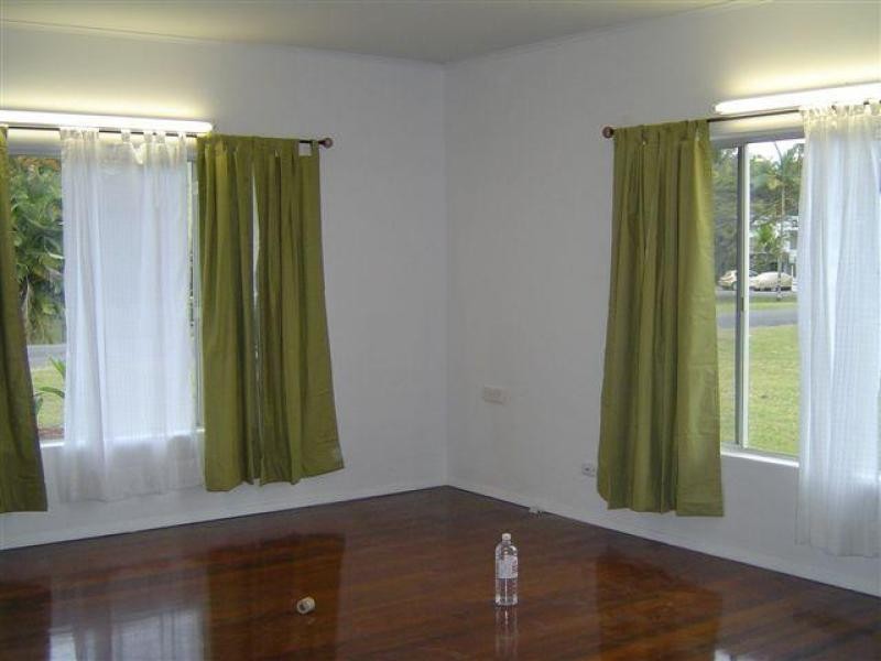 8 Andrews Street, Newell QLD 4873